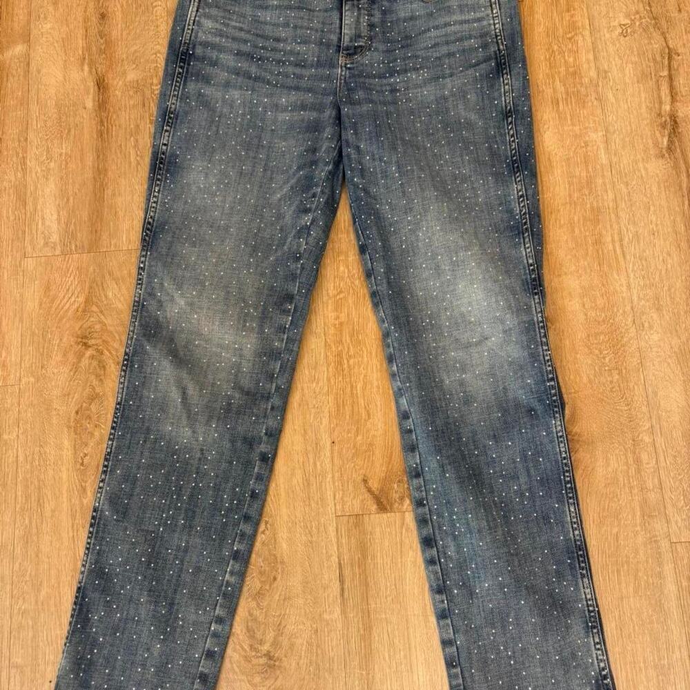 White house black market high rise traight jeans with all-over crystals. Size: 8